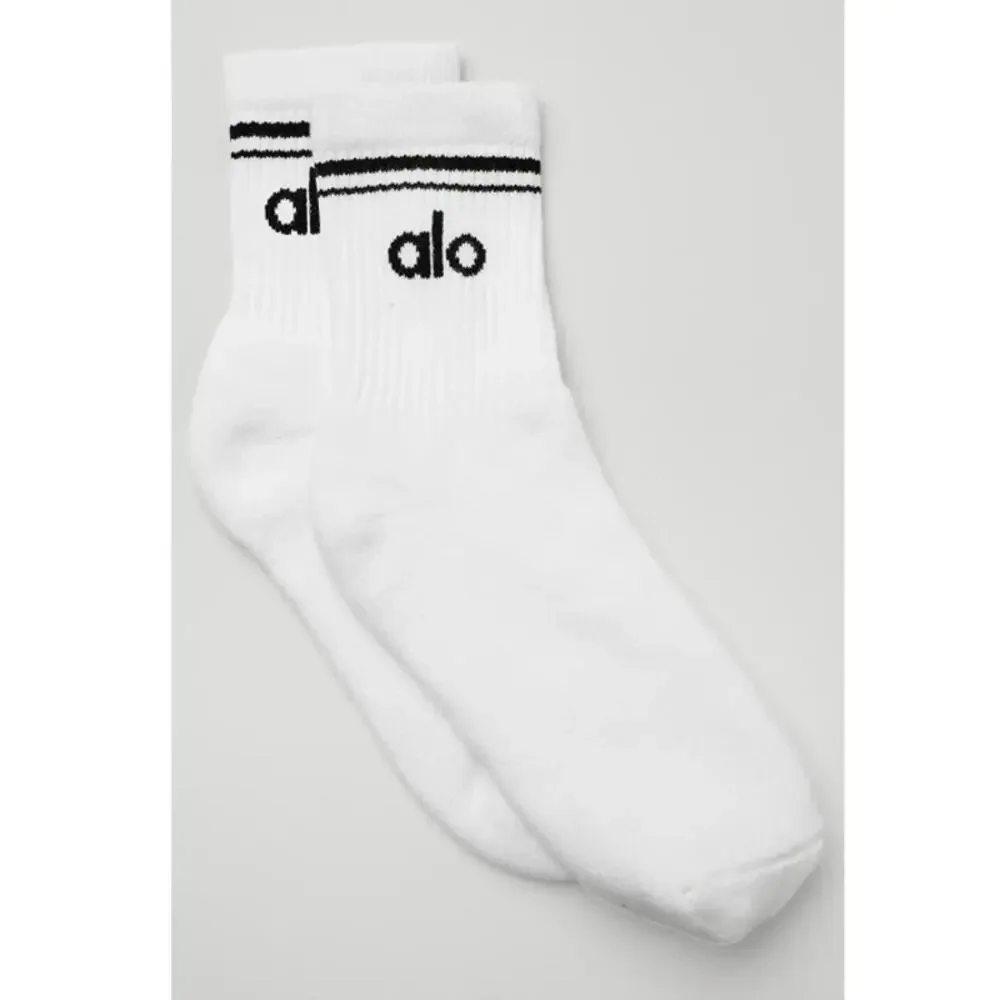 Alo Yoga 2-Pair White Black Half-Crew Throwback Socks Size M W 8-11.5 / M 6.5-10